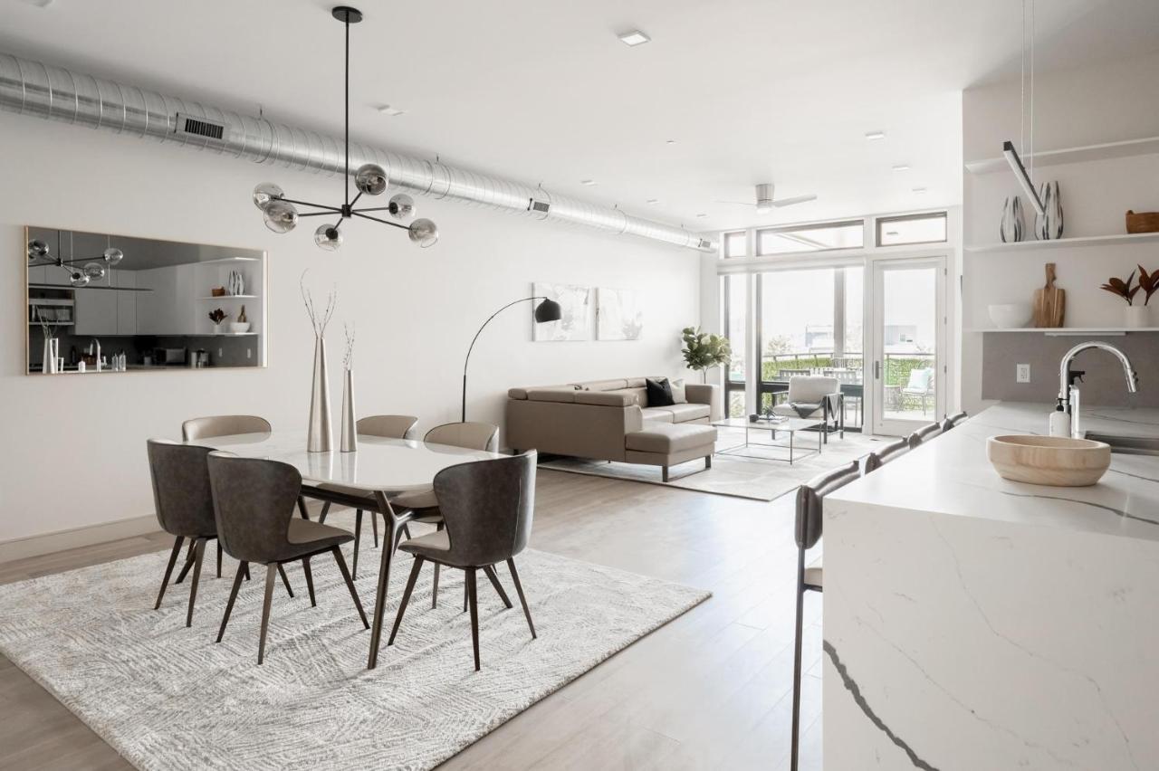 Gameday Oasis - Private Balcony - Jefferson Park - Tesoro Villa DEN Buitenkant foto
