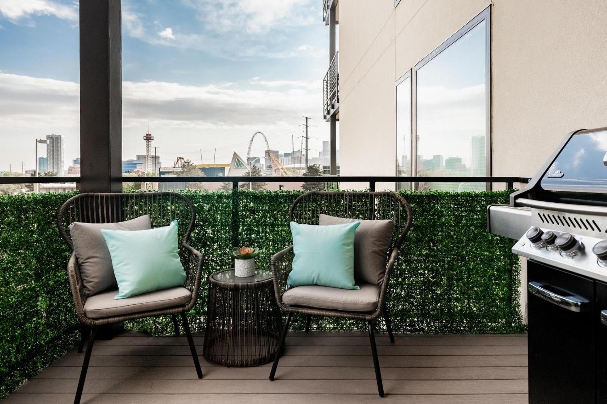 Gameday Oasis - Private Balcony - Jefferson Park - Tesoro Villa DEN Buitenkant foto